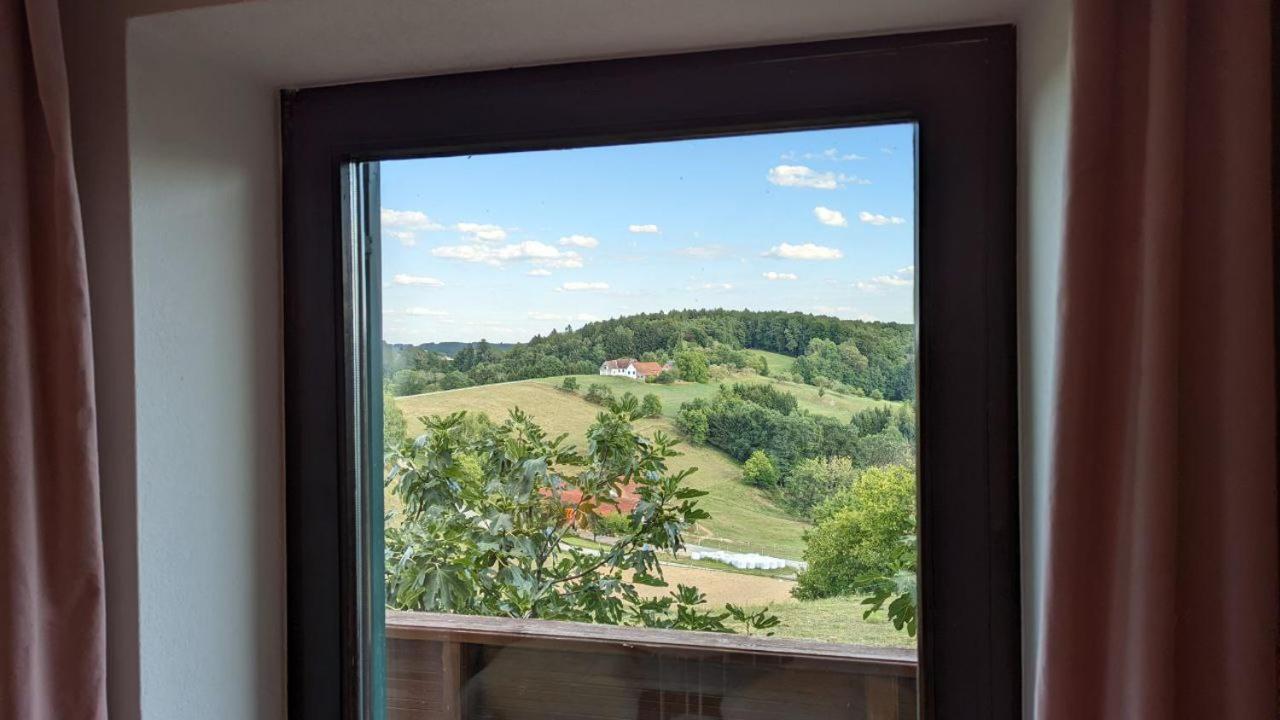 Ursteirerhof - Familie Kerschbaumer Paalsdorf Exteriör bild
